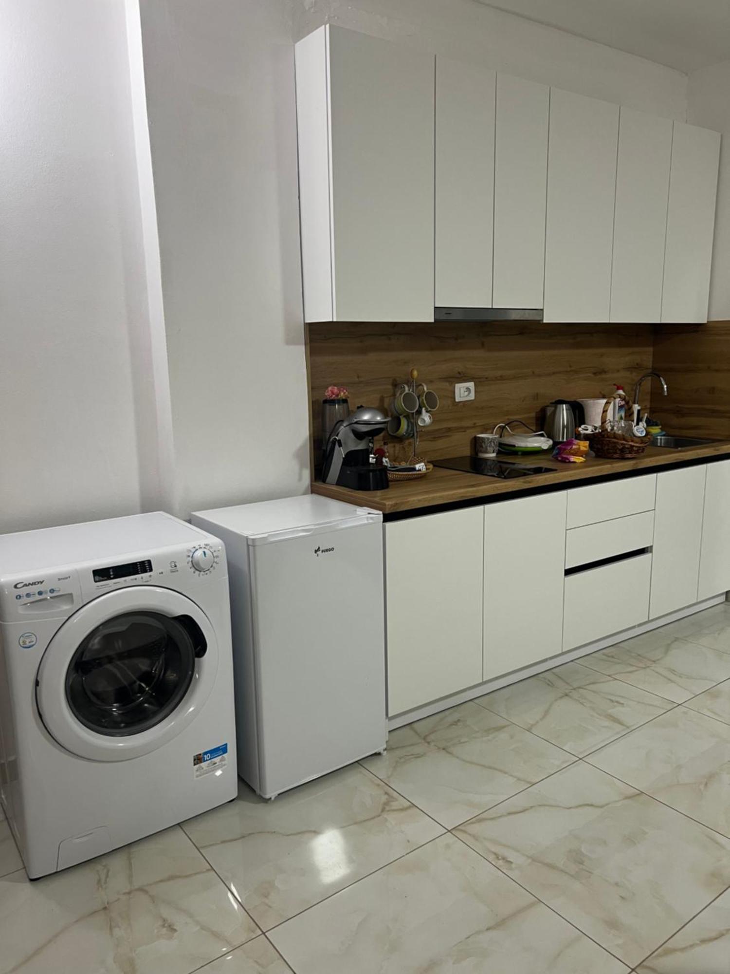 Beach Studio Durres Seaview Bagian luar foto
